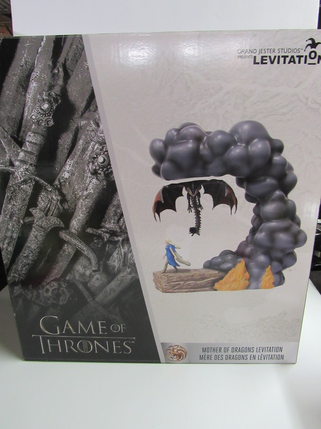 Game Of Thrones Mother Of Dragons Levitation Enesco 6010333 MIP 