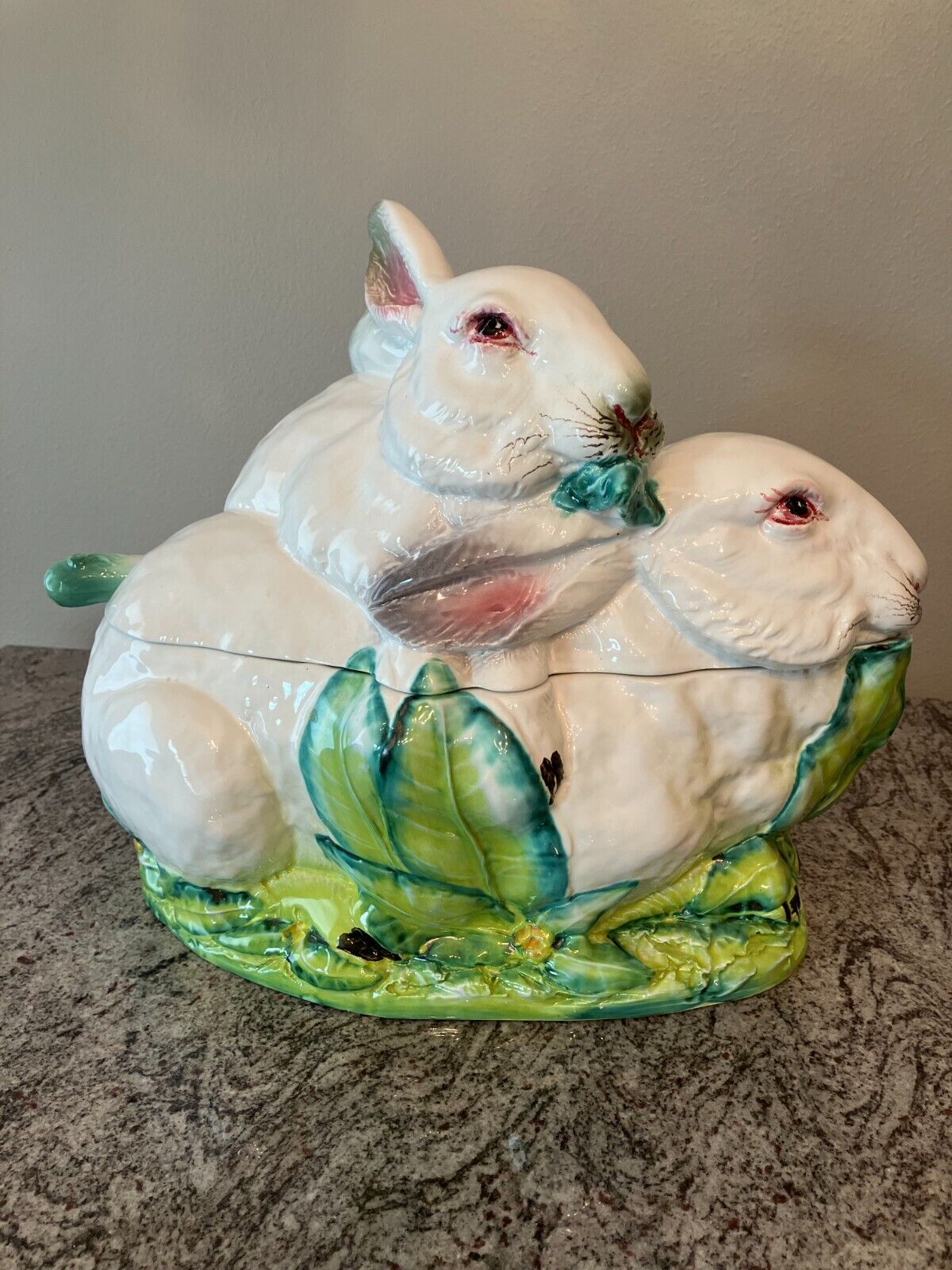 GUMPS. Elegant LARGE 3-piece RABBIT SOUP TUREEN,  made in Italy, DISCONTINUED