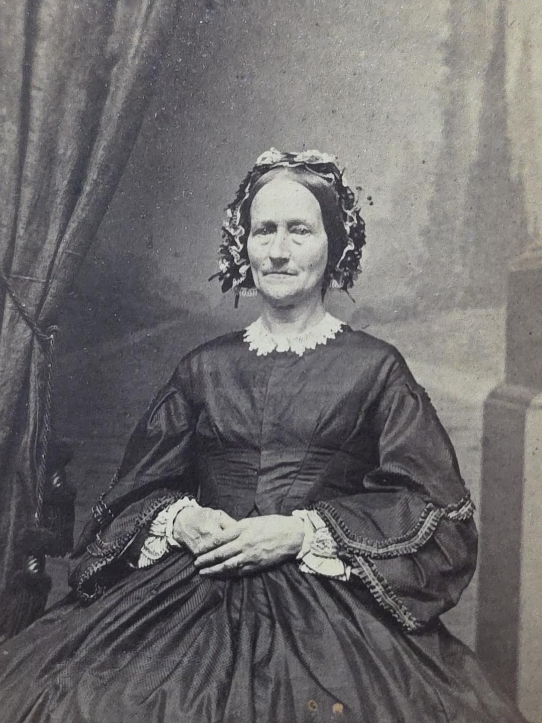 Antique 1860s Civil War Era CDV Victorian Woman 2c Revenue Stamp Cazenovia NY