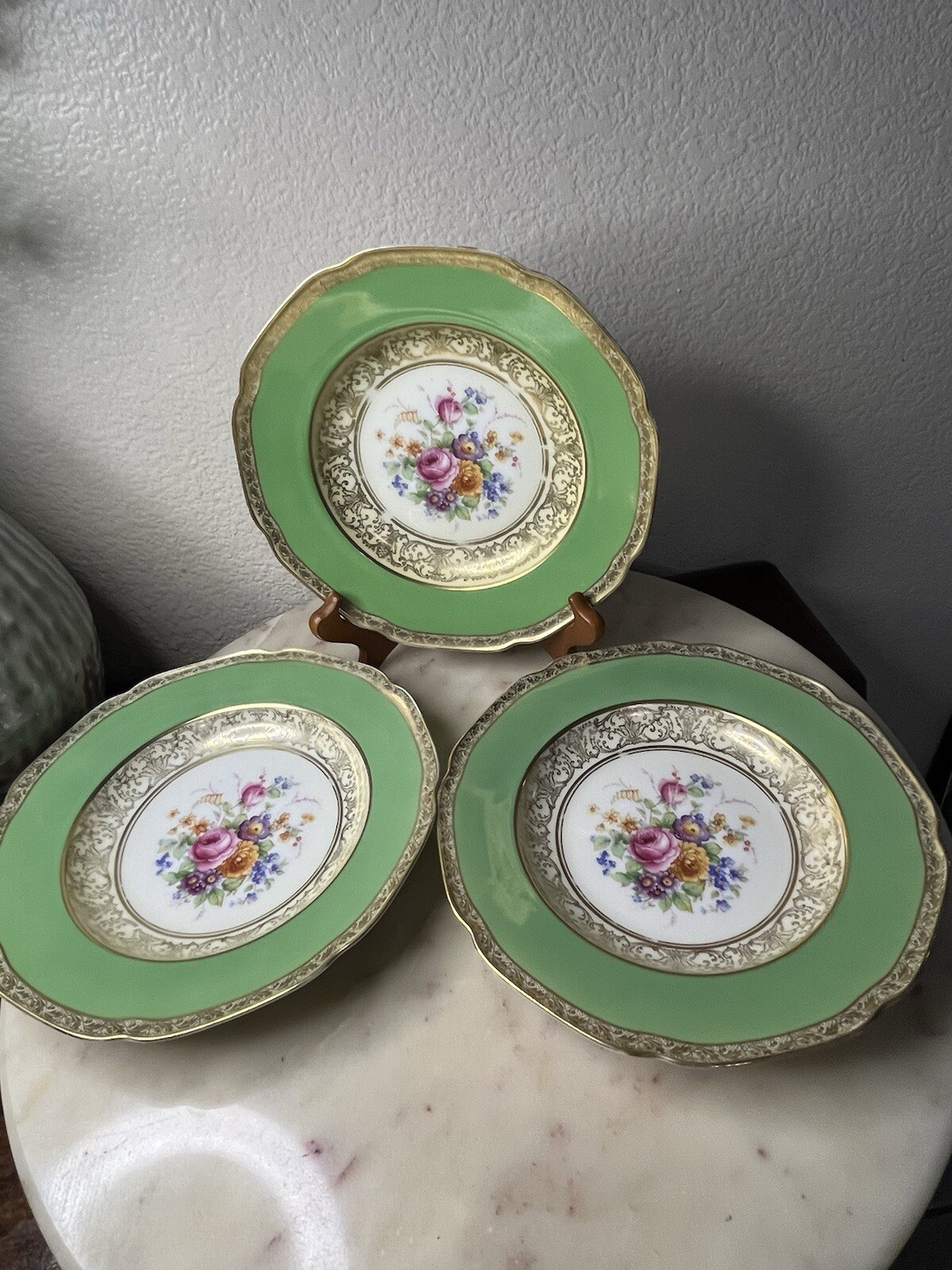 3 TIRSCHEN REUTH BAVARIA Decor Plates Green & Floral Design w/ Gold Filigree 3 TIRSCHEN REUTH BAVARIA Decor Plates Green & Floral Design w/ Gold Filigree