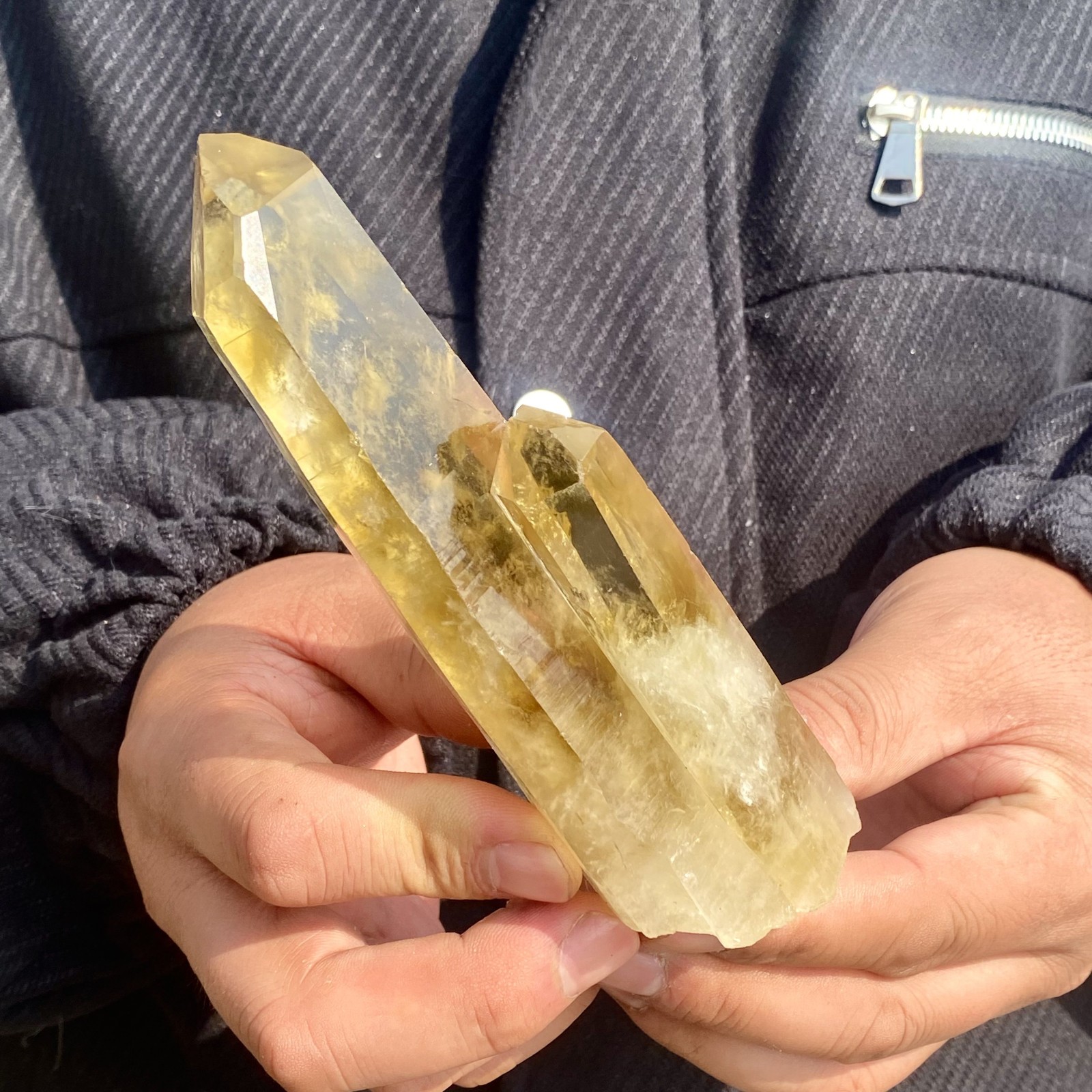374G Natural citrine cluster mineral specimen quartz crystal restoration- 374G Natural citrine cluster mineral specimen quartz crystal restoration-