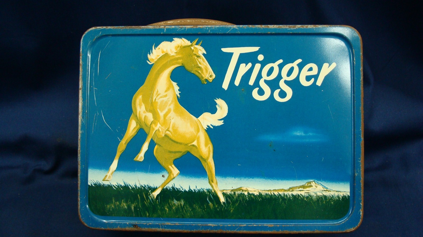 Vintage 1950\'s Trigger Metal Lunch Box The American Thermos Bottle Co