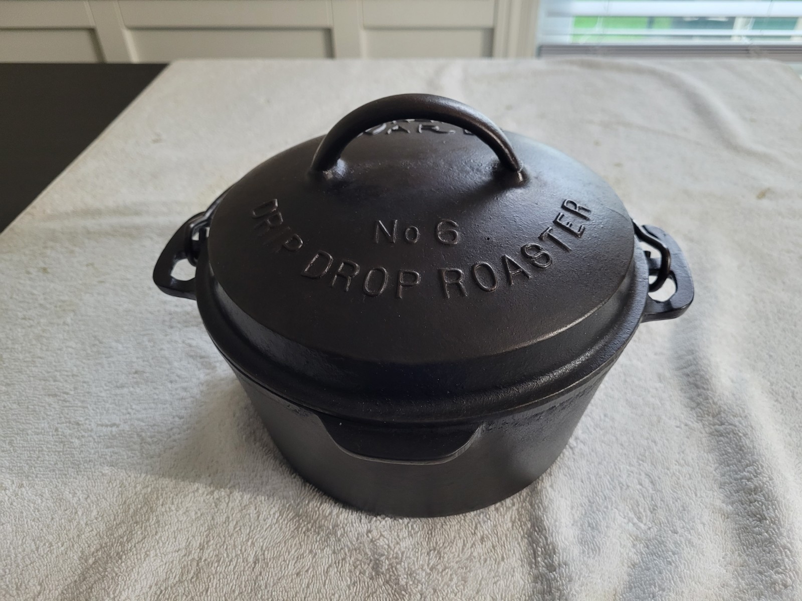 Wagner Ware Sidney O No. 6 Cast Iron Drip Drop Roaster Pot with Lid