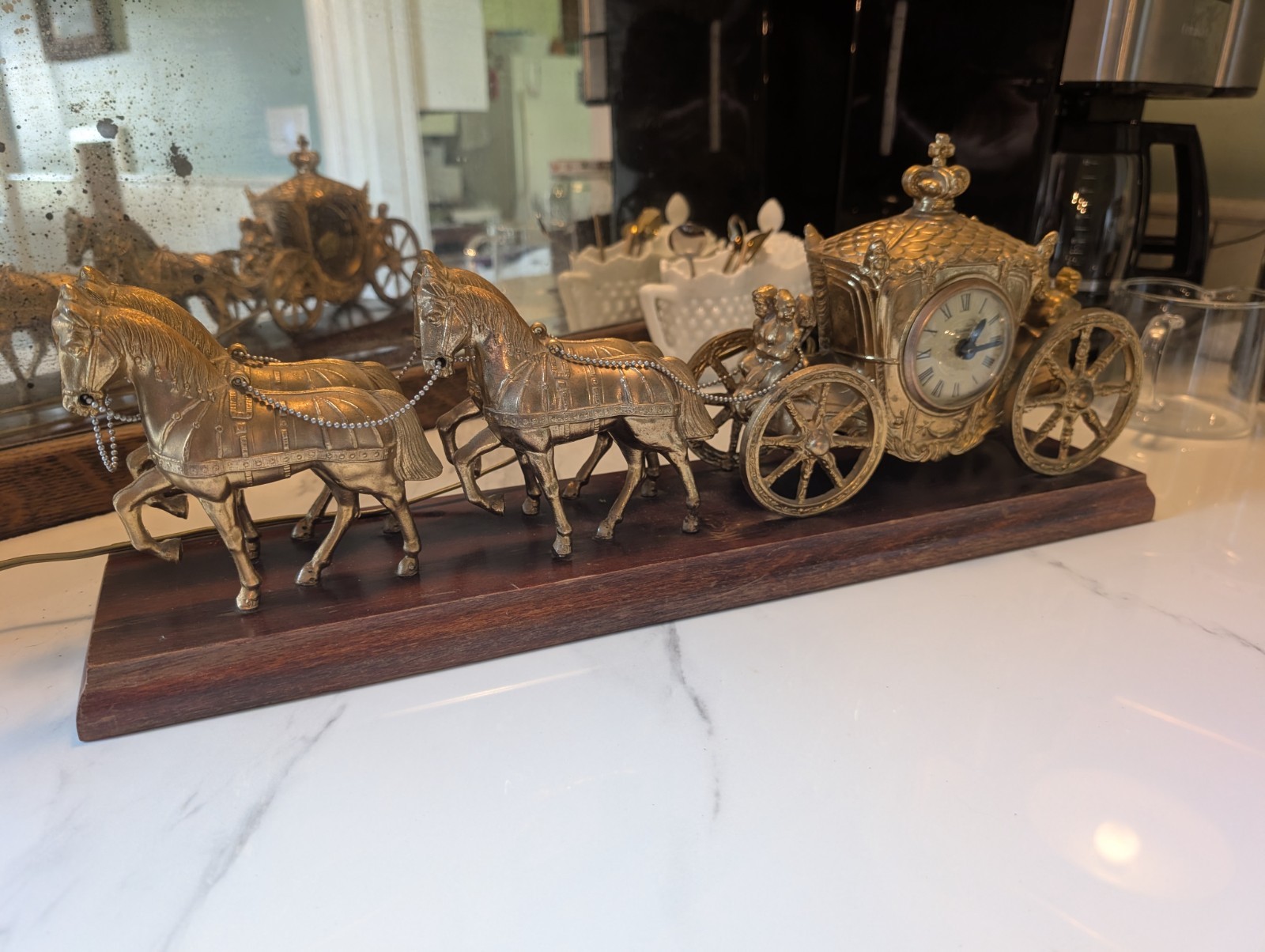 United Metal Goods 4-Horse Drawn Cherub Carriage Electric Mantel Clock