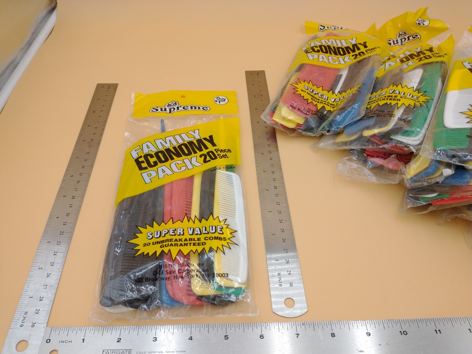 1 pack of Vintage 'Supreme' Family Economy Pack of combs. 20pcs #Z200