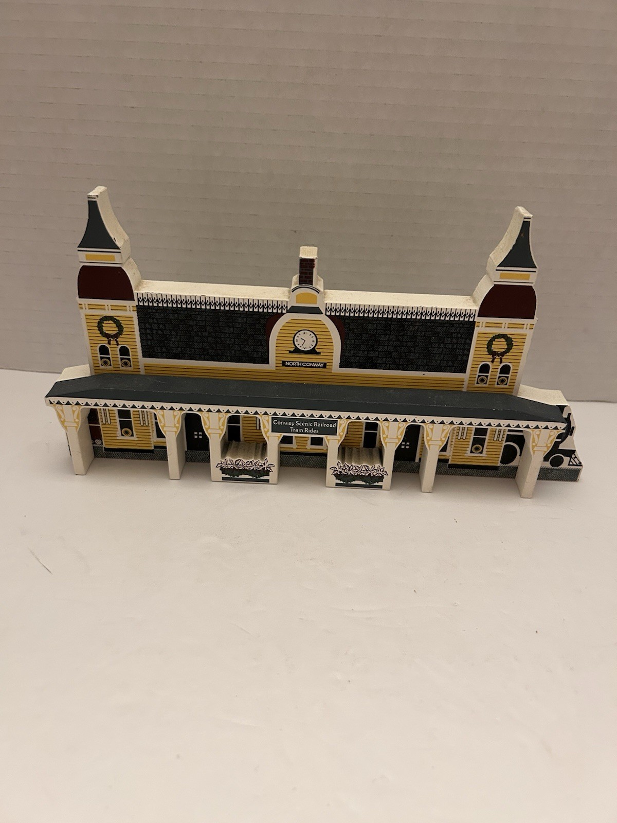 Shelia\'s Conway Scenic Railroad Station N. Conway NH  Wood Shelf Sitter 3-D 1994