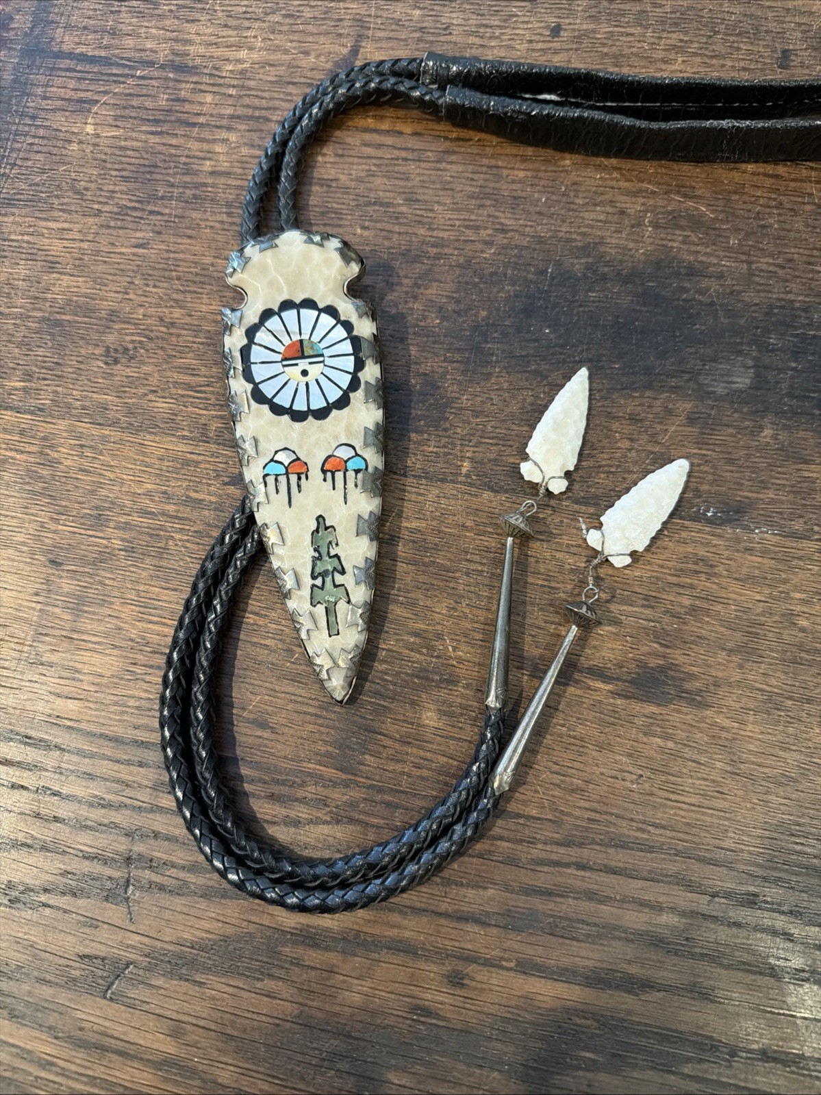 Davin Singer, Handmade Bolo Native American Flint Knapper & Artist Vintage ZF Davin Singer, Handmade Bolo Native American Flint Knapper & Artist Vintage ZF