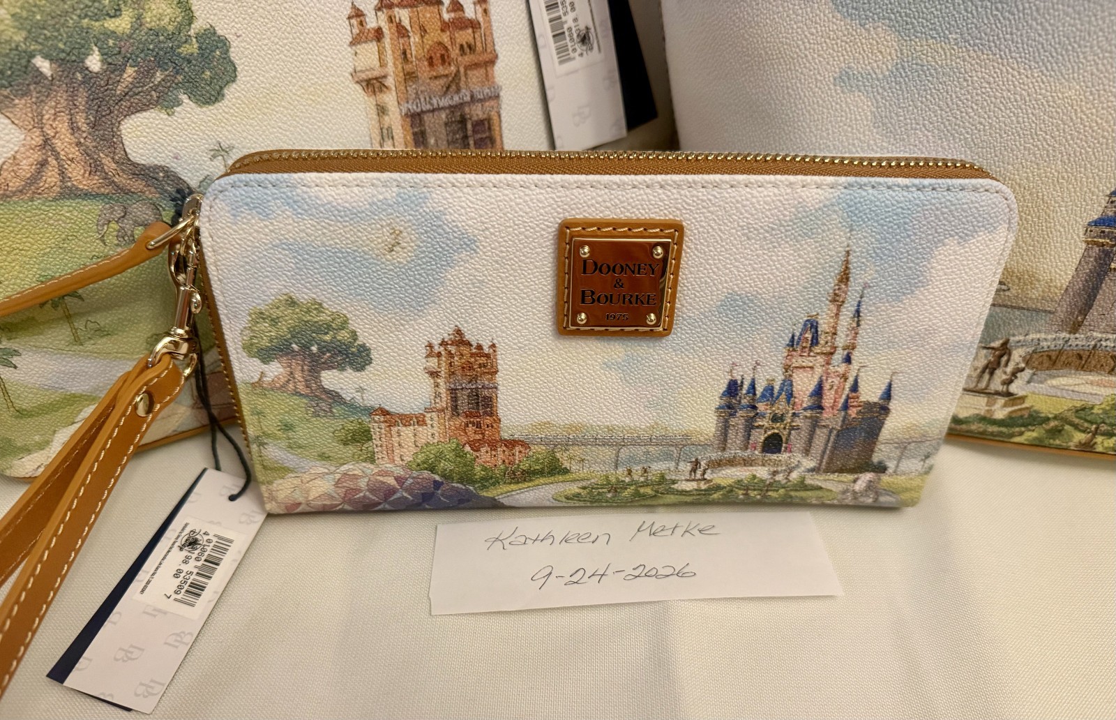 4 IN HAND 2026 Walt Disney World 55th Anniversary Dooney & Bourke Parks Wallet 4 IN HAND 2026 Walt Disney World 55th Anniversary Dooney & Bourke Parks Wallet