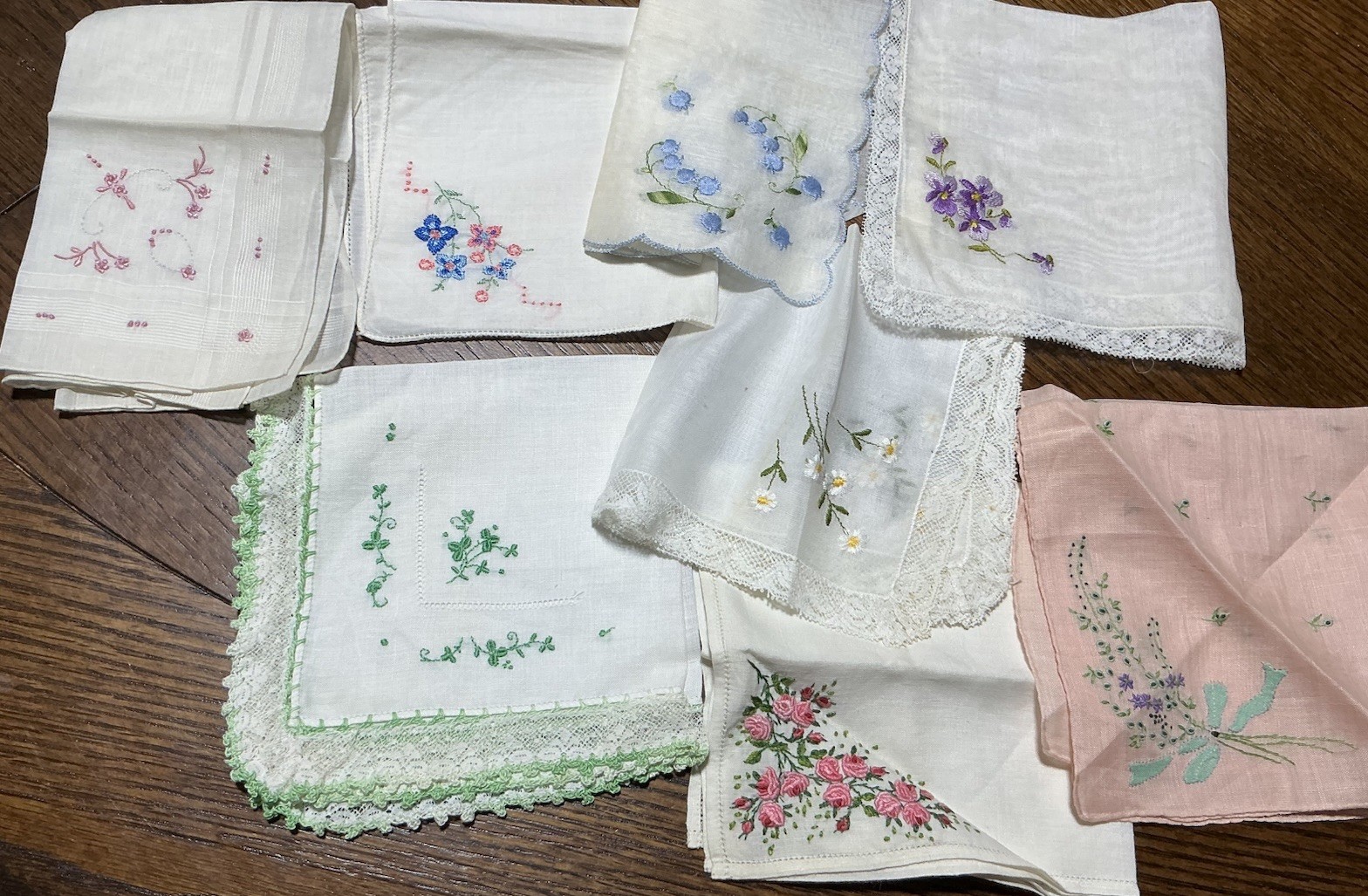 Vintage Embroidered Handkerchiefs Lot of 8 Floral Lace Trim Estate Collection Vintage Embroidered Handkerchiefs Lot of 8 Floral Lace Trim Estate Collection
