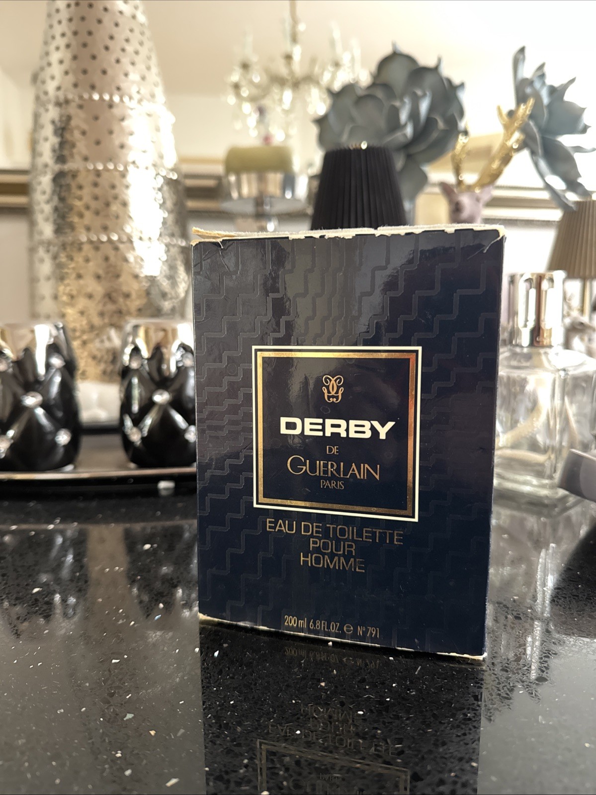 Guerlain DERBY Vintage (1980s) - 200ml Eau de Toilette EDT - NEW & BOXED Sealed Guerlain DERBY Vintage (1980s) - 200ml Eau de Toilette EDT - NEW & BOXED Sealed