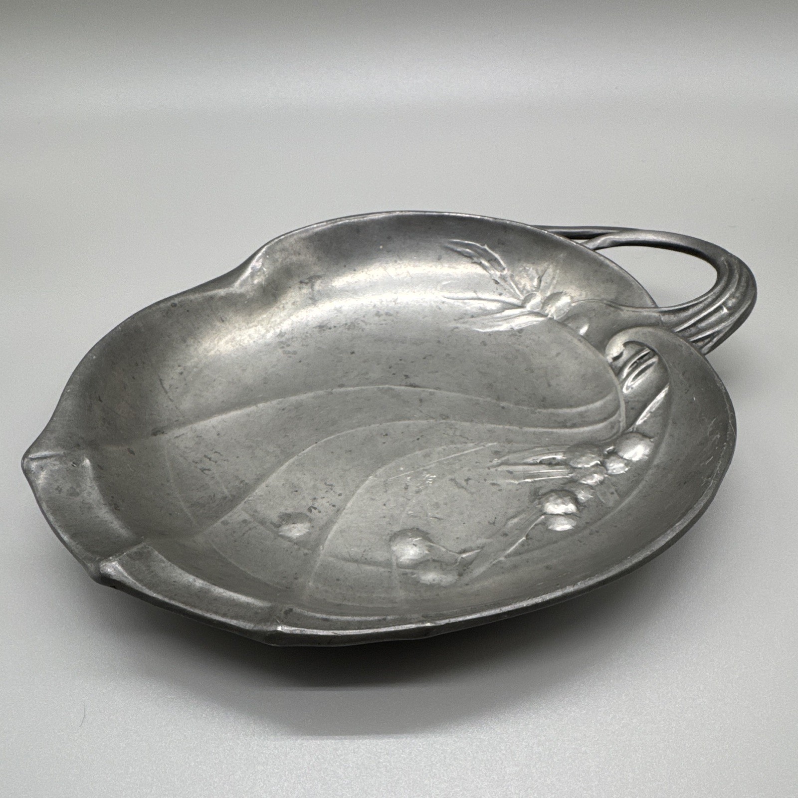 Antique Kayserzinn 4597 Art Nouveau Pewter Leaf Bowl Jugendstil Germany