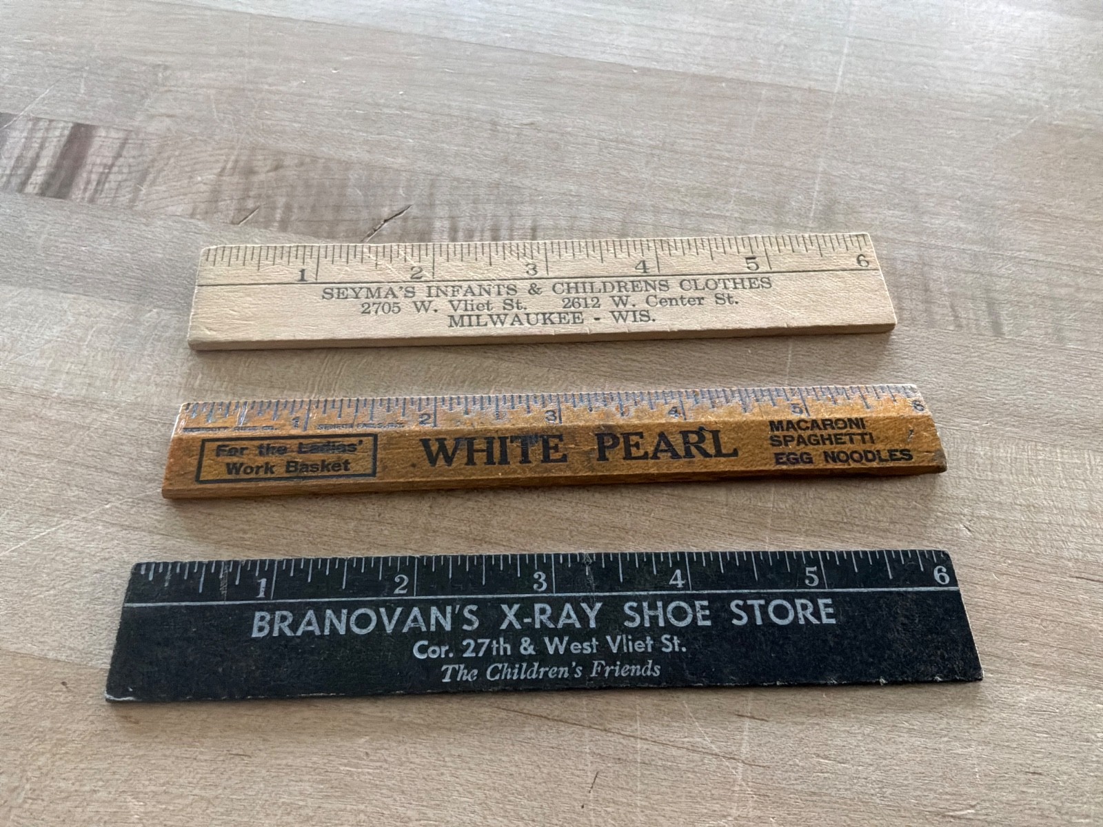 Three vintage 6\