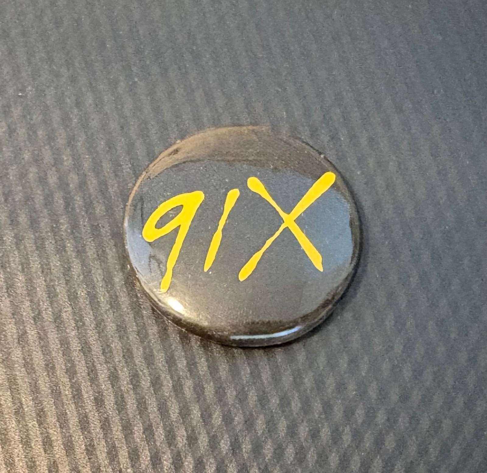 91X - San Diego Alternative Rock Station VINTAGE 1980s Pin Back Button XETRA-FM 91X - San Diego Alternative Rock Station VINTAGE 1980s Pin Back Button XETRA-FM