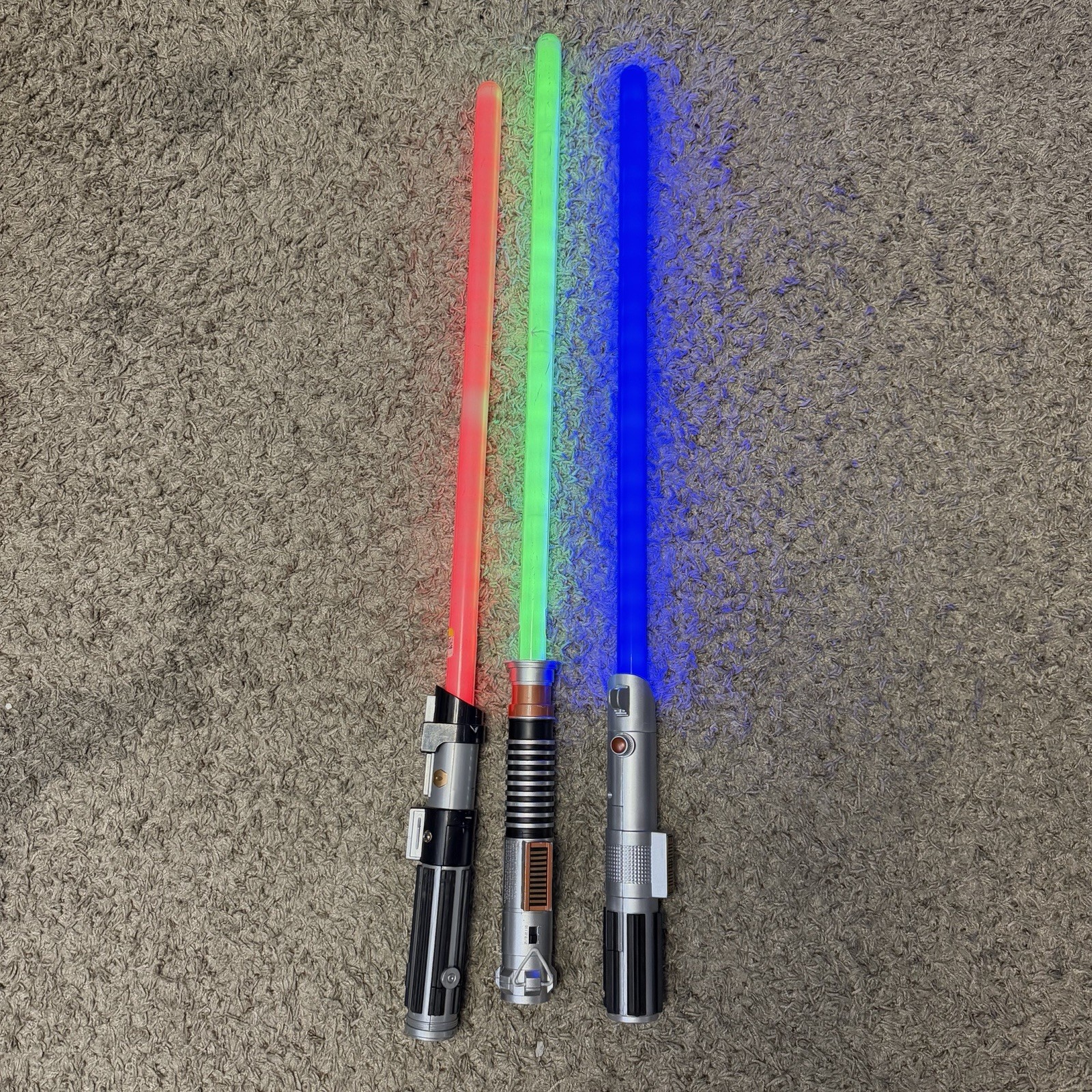 Hasbro Disney C-2945A Star Wars Lightsaber Red, Blue, Green - Electric