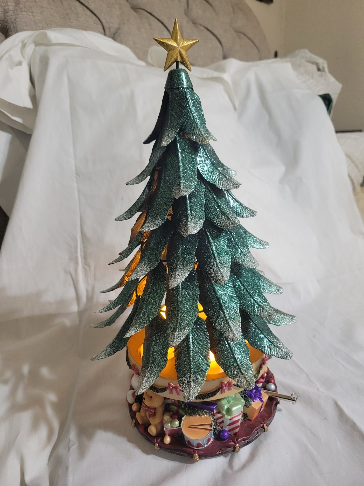 Vntg Retired Party Lite Rotating Musical Christmas Tree/ Tealite Candle...