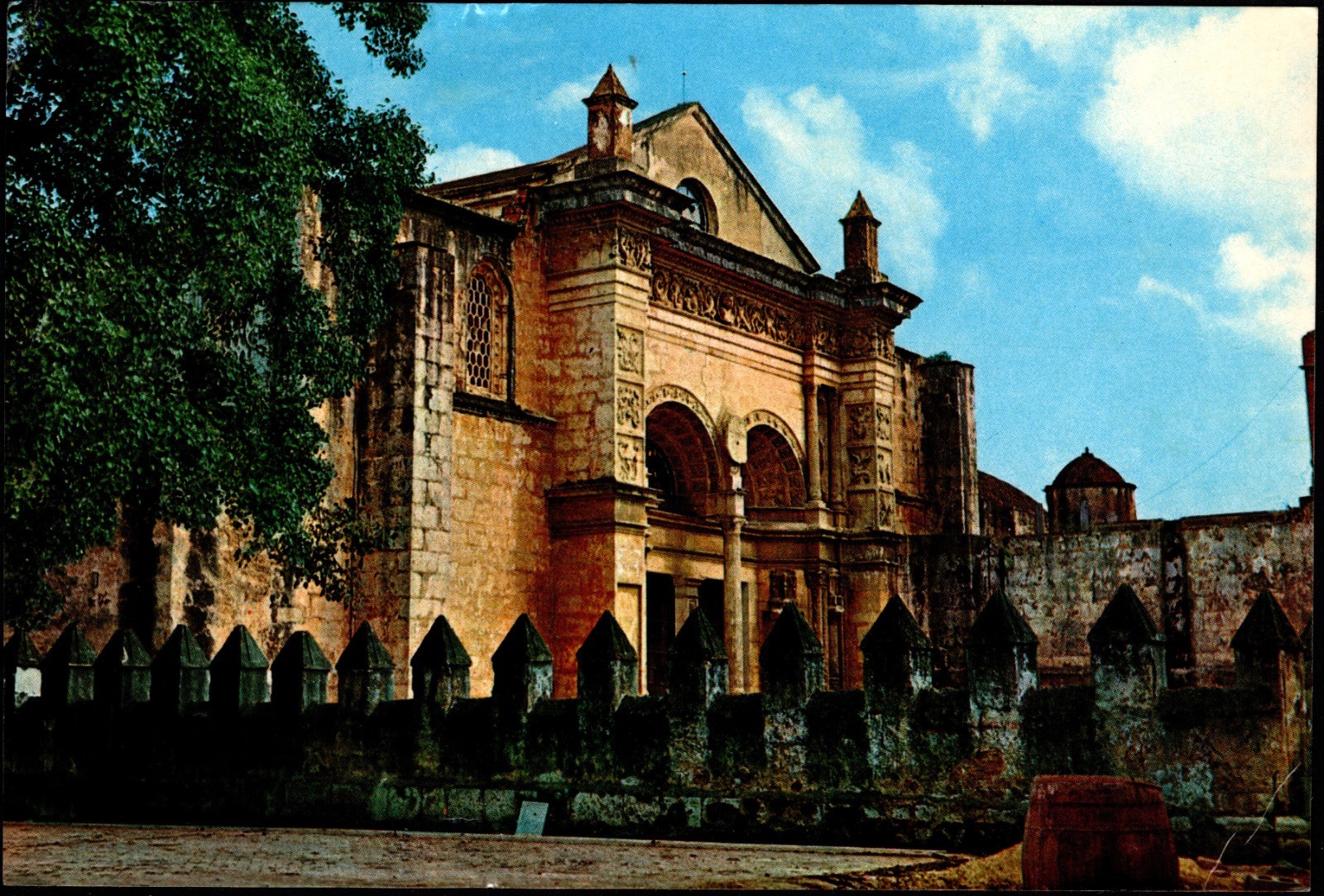 Santo Domingo, Republica Dominicana, Primate Cathedral of America Continental PC Santo Domingo, Republica Dominicana, Primate Cathedral of America Continental PC