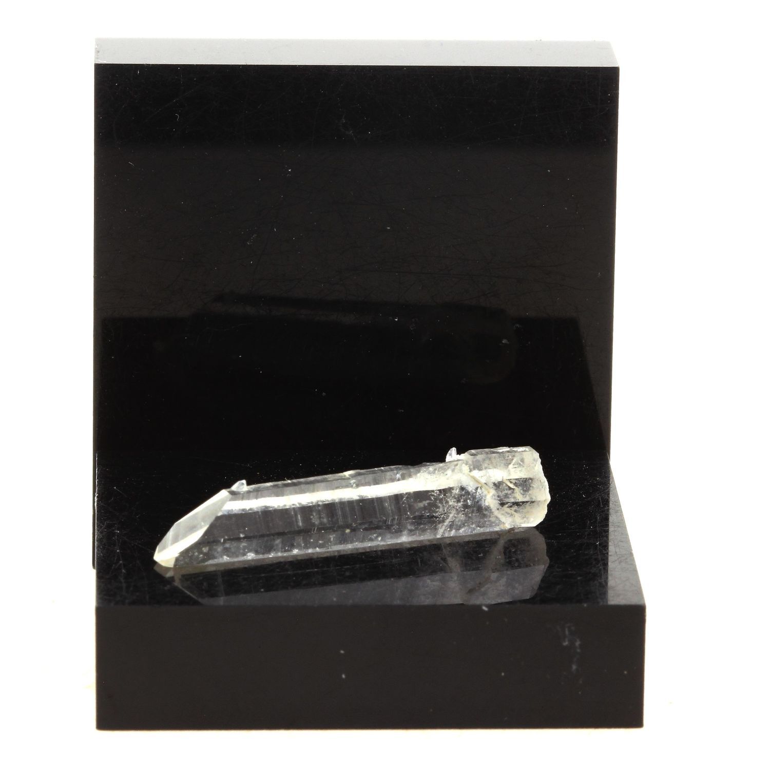 Quartz. 7.12 Ct. La Gardette Mine, Bourg D\'Oisans, Isère, France. Quartz. 7.12 Ct. La Gardette Mine, Bourg D\'Oisans, Isère, France.