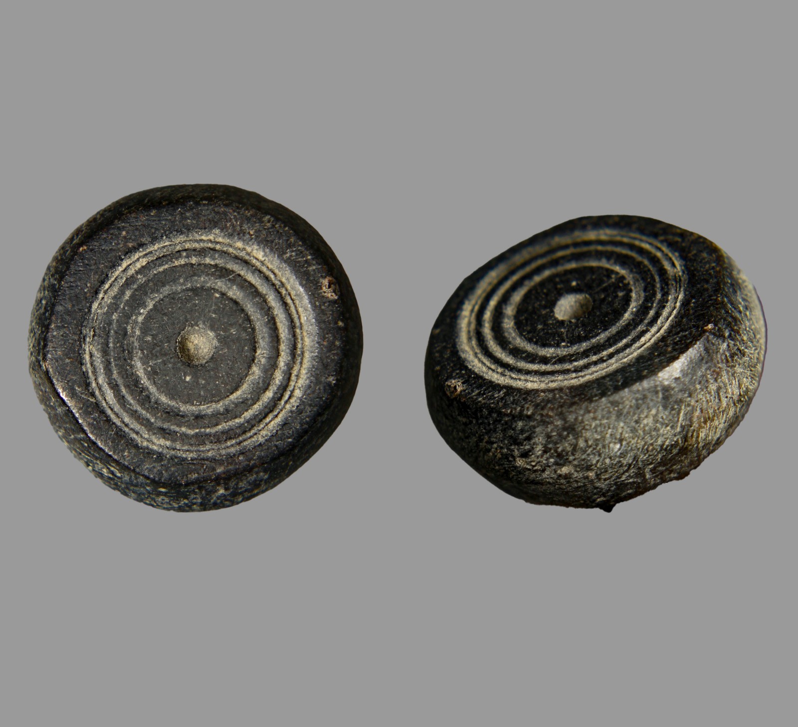 Ancient Judaea Yehud Period Dome Scale Weight 8.86g Bullseye Motif c. 700-300 BC Ancient Judaea Yehud Period Dome Scale Weight 8.86g Bullseye Motif c. 700-300 BC