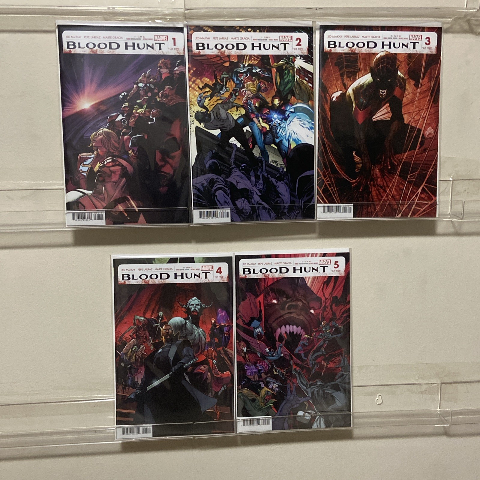 Blood Hunt 1-5 Complete Comic Lot Run Set Marvel Collection
