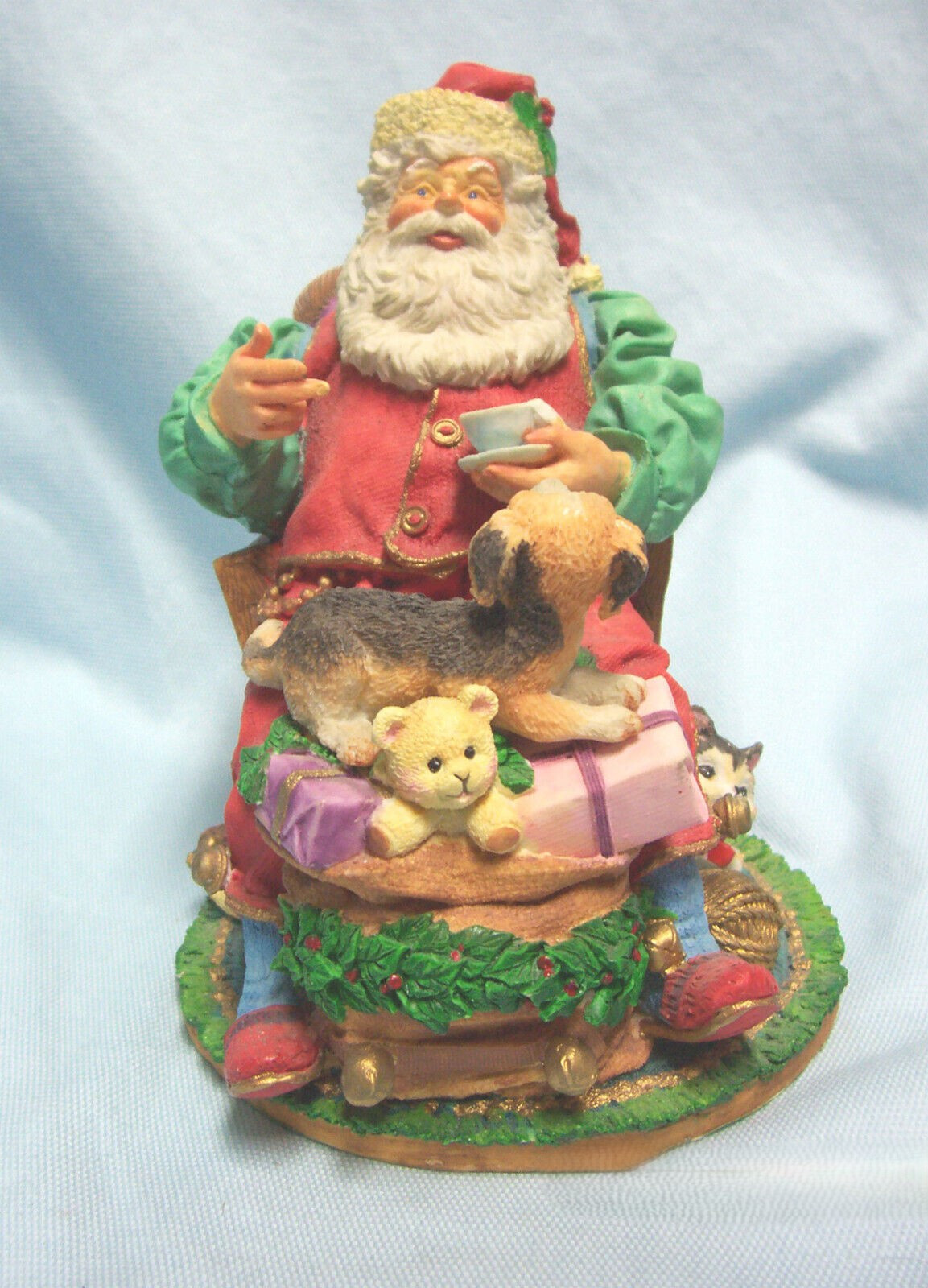 CHRISTMAS FIGURINE SANTA CLAUS Great Detail Relaxing w/Cocoa-Department 56 (A2) CHRISTMAS FIGURINE SANTA CLAUS Great Detail Relaxing w/Cocoa-Department 56 (A2)