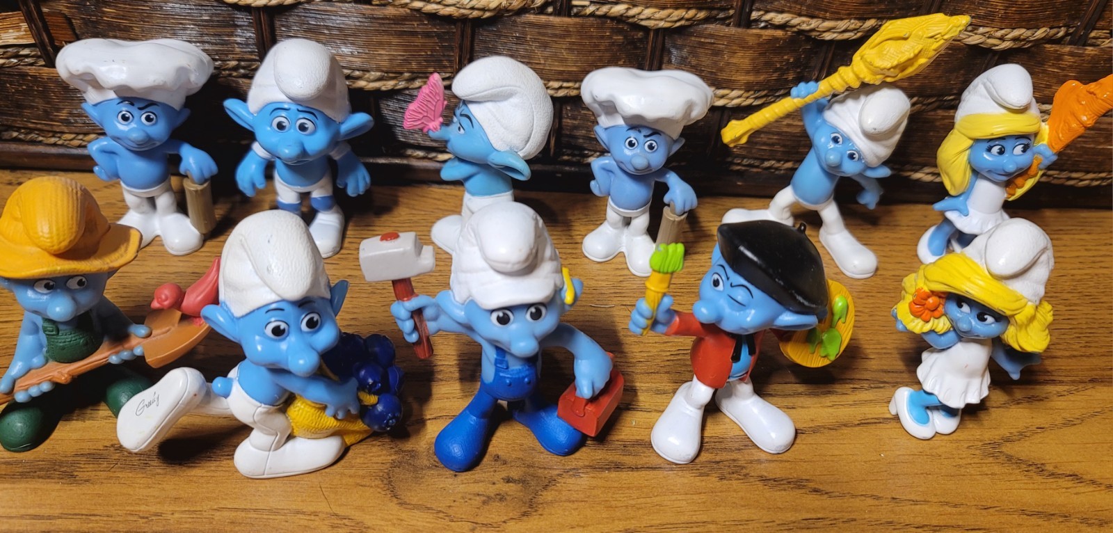 Vintage Smurf Figure Lot of 11 with Smurfette Vintage Smurf Figure Lot of 11 with Smurfette