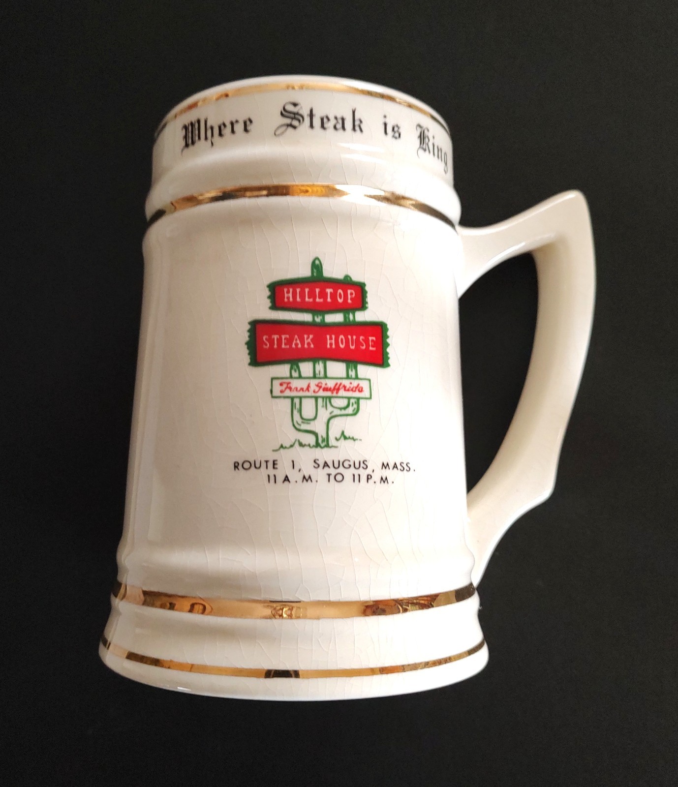Vintage HILLTOP STEAK HOUSE 24 oz Beer Mug RESTAURANT SOUVENIR Saugus MA Route 1