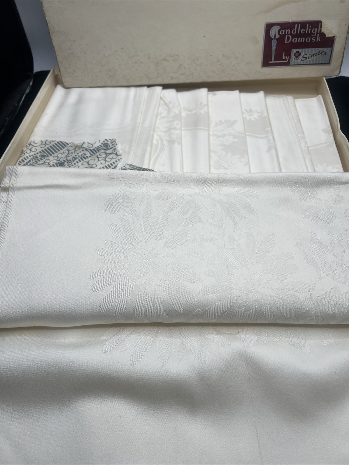 Simtex Candlelight Damask Tablecloth 64x86 Ivory Set 8 Napkins Chrysanthemum Vtg