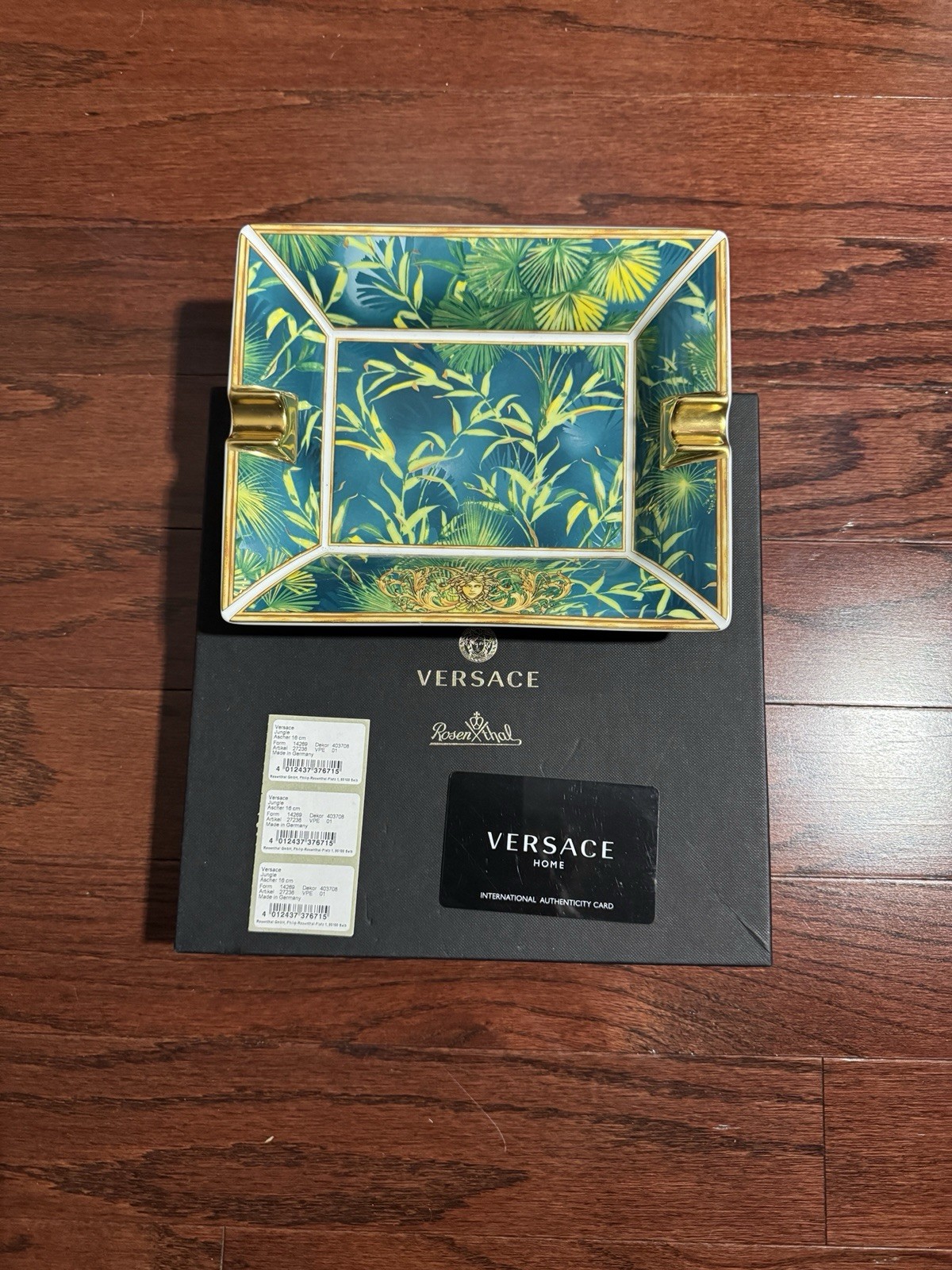 Versace Rosenthal Medusa Jungle Rectangular Ashtray 16cm Rare 100% Authentic Versace Rosenthal Medusa Jungle Rectangular Ashtray 16cm Rare 100% Authentic