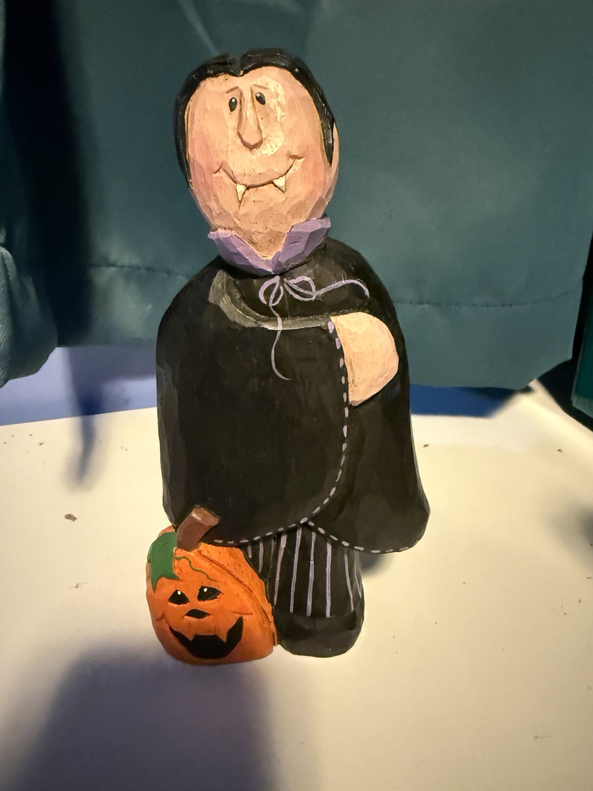 Eddie Walker Midwest Cannon Falls Dracula Pumpkin Halloween Figurine Eddie Walker Midwest Cannon Falls Dracula Pumpkin Halloween Figurine