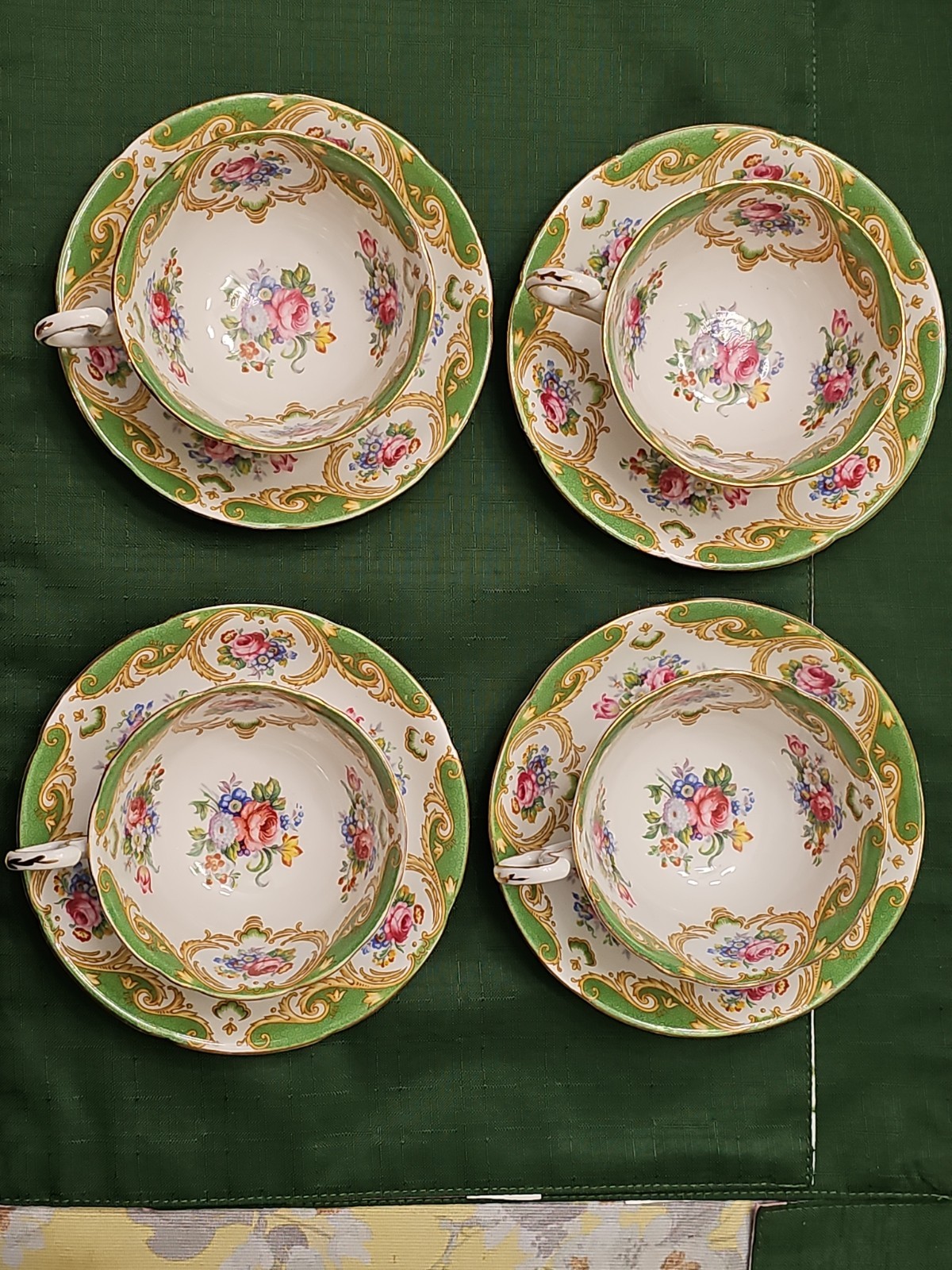Vtg,Royal Grafton, Tea set of 4,Top Quality #6536T, Amazing pattern,no flea bit Vtg,Royal Grafton, Tea set of 4,Top Quality #6536T, Amazing pattern,no flea bit