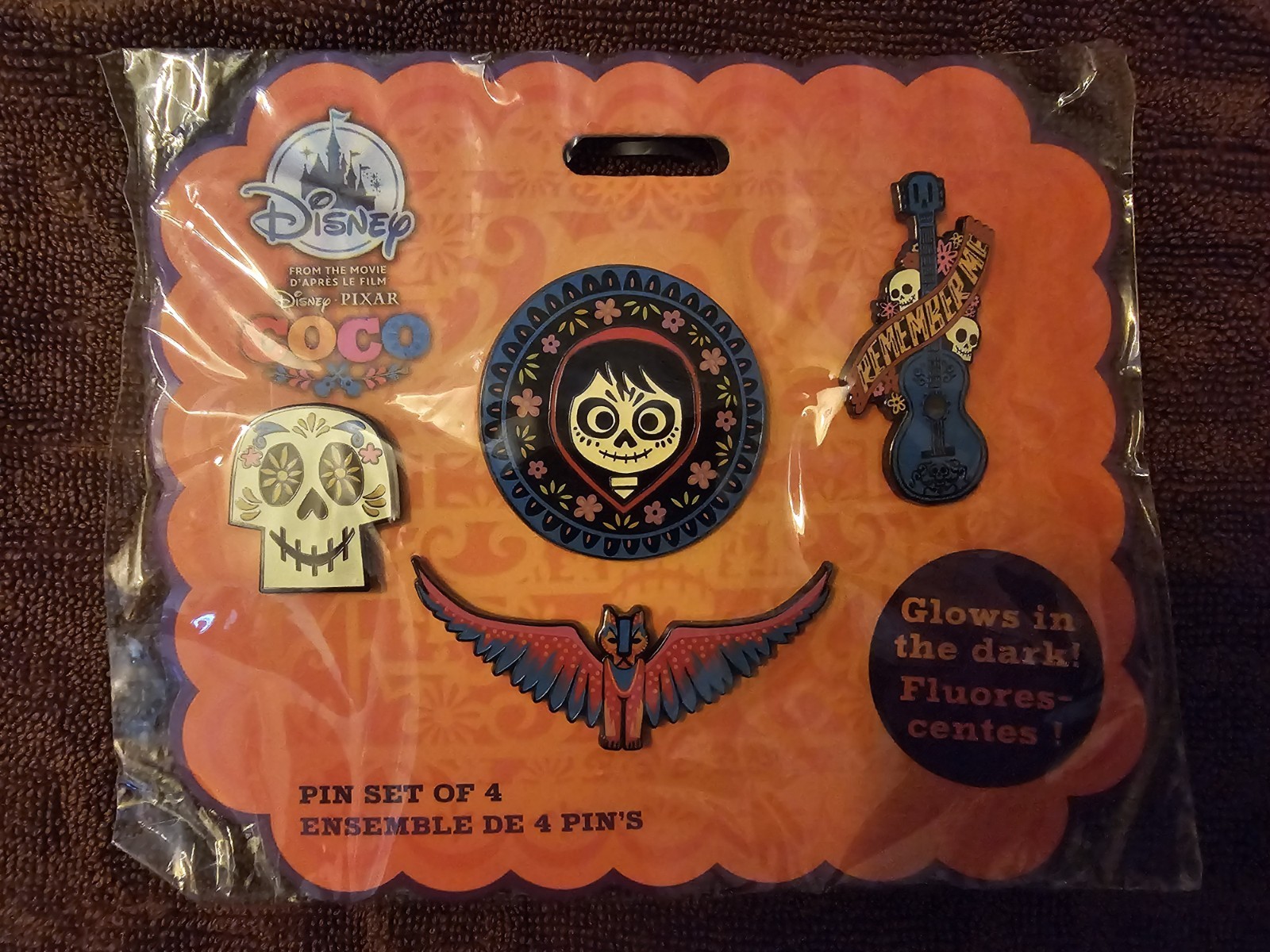 Disney Pixar Coco Glow In The Dark Pin Set Of 4