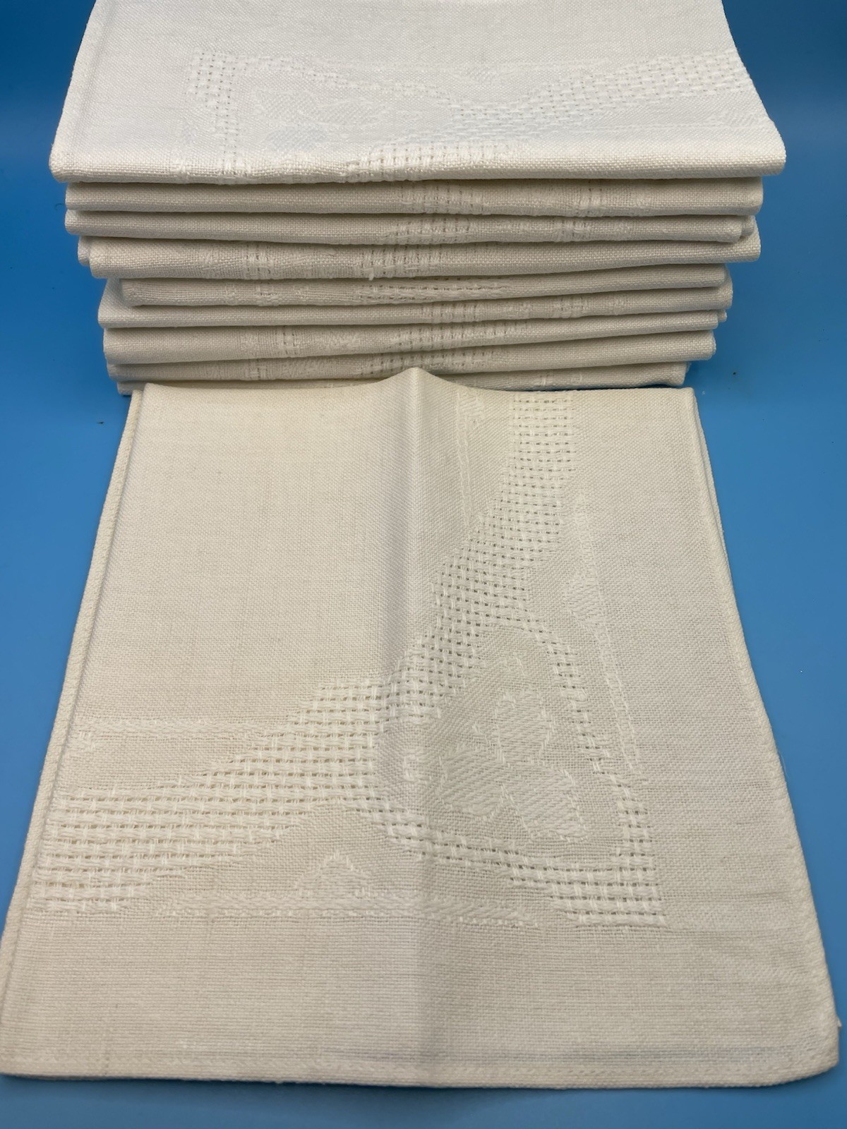 Set Of 10 Vtg Linen 15”X 16” Ivory Dinner Napkins EUC
