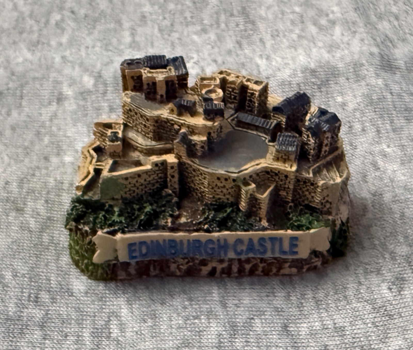 Edinburgh Castle Ceramic Resin Model Souvenir - NEW Edinburgh Castle Ceramic Resin Model Souvenir - NEW