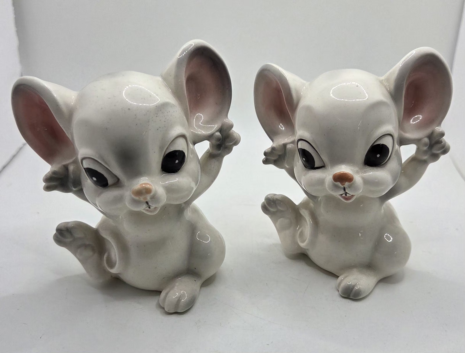 Vintage White (2) Mouse Figurine Big Eyes Ceramic Japan Anthropomorphic 4\