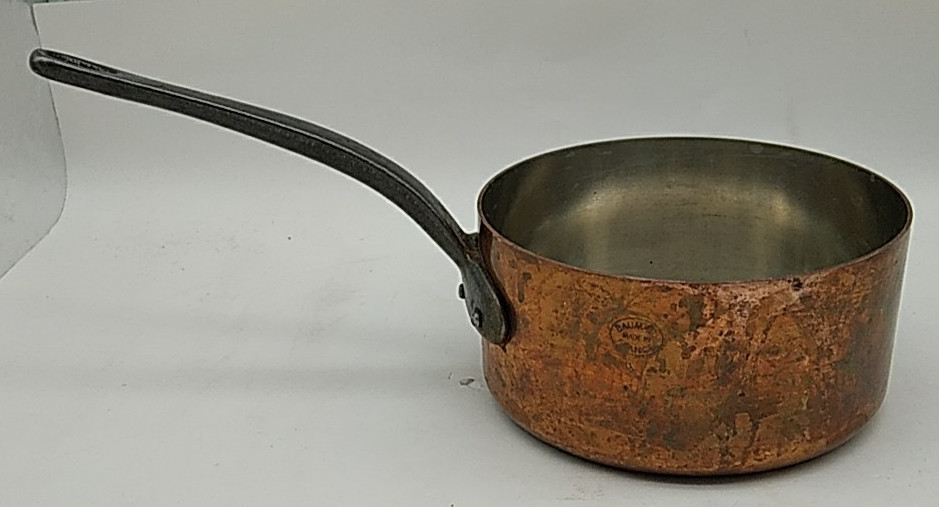 Vintage French Copper Pot Made in France Tin Lining 2.5 Lbs. Long Handle 6 3/8\