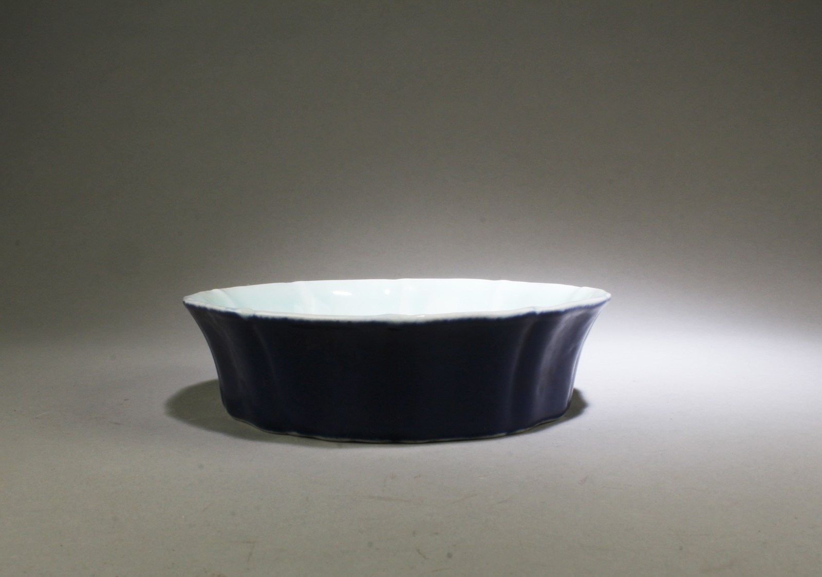 A Porcelain Brushpot. 'YongLe' mark A Porcelain Brushpot. 'YongLe' mark
