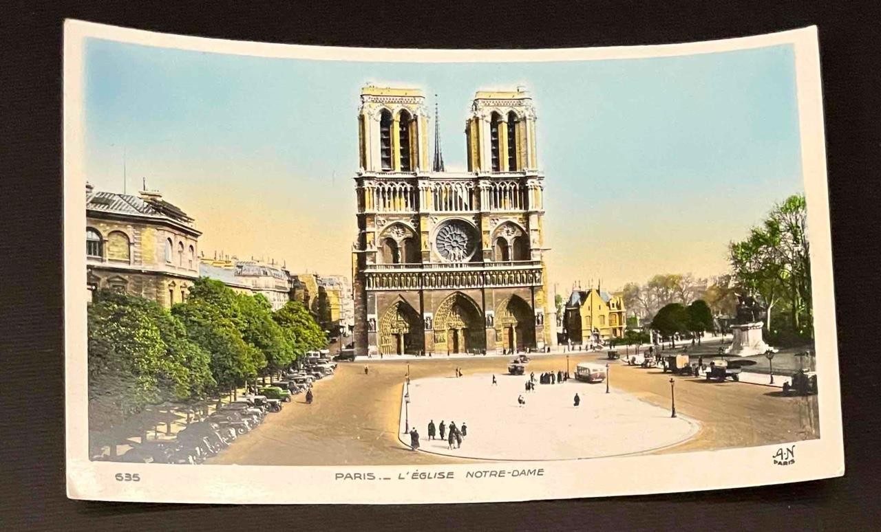 Vintage Notre Dame France French Color Postcard New Old Stock Unused Paris NOS