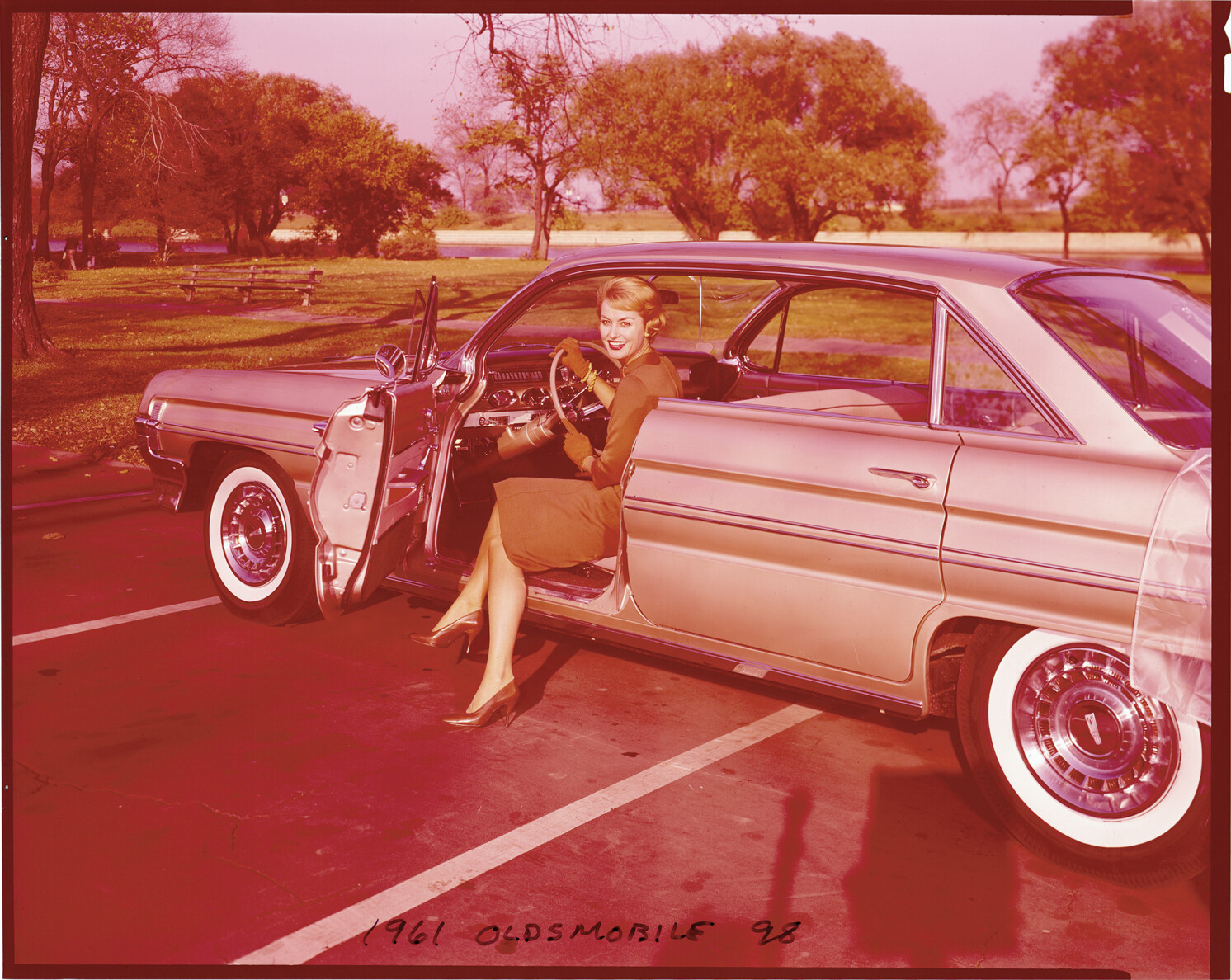 1961 Oldsmobile Ninety Eight automobile car advertising OLD PHOTO 1