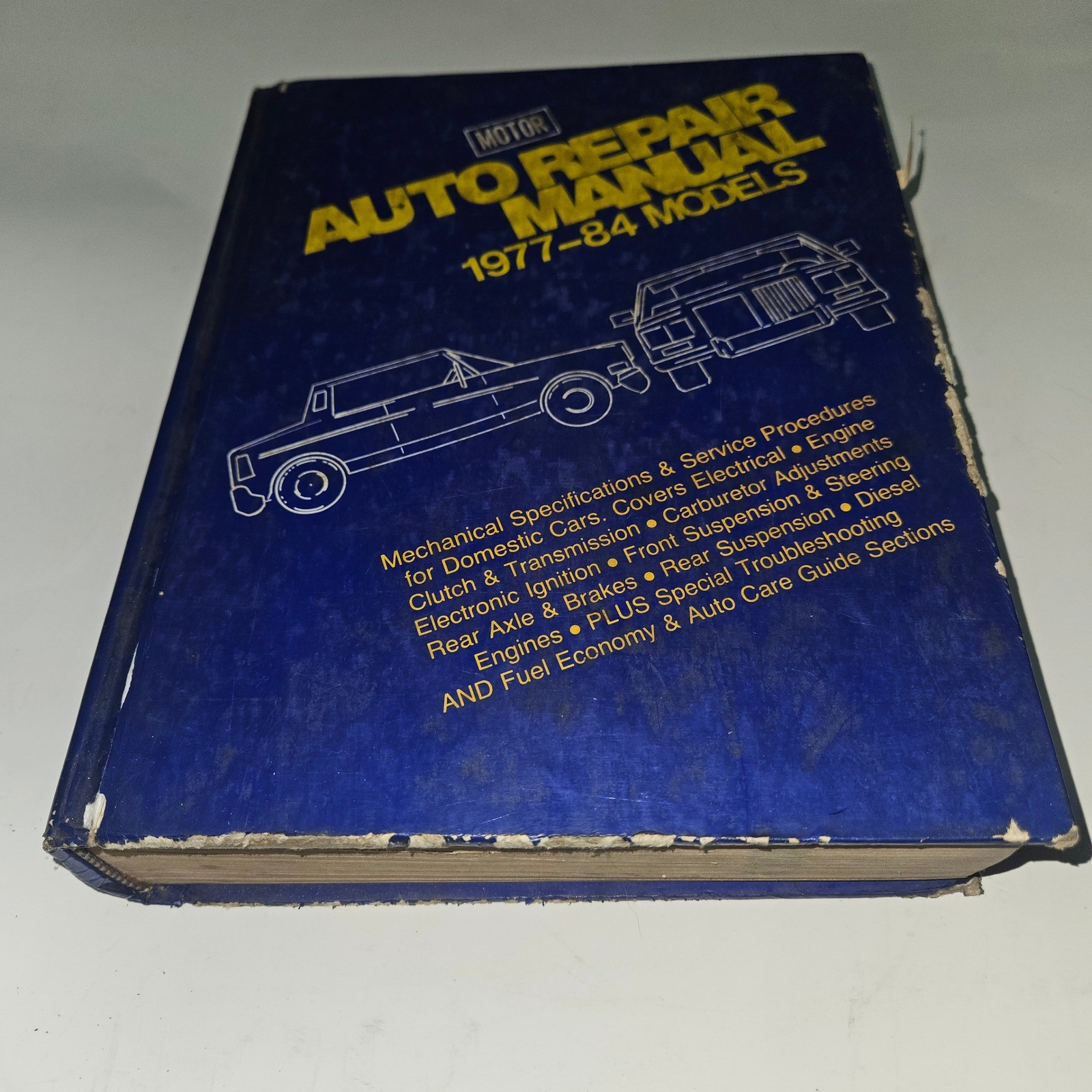 Motor VTG 1977-84 Auto Repair Manual 47th Ed Hardcover Blue 1983 Hearst Sz OS