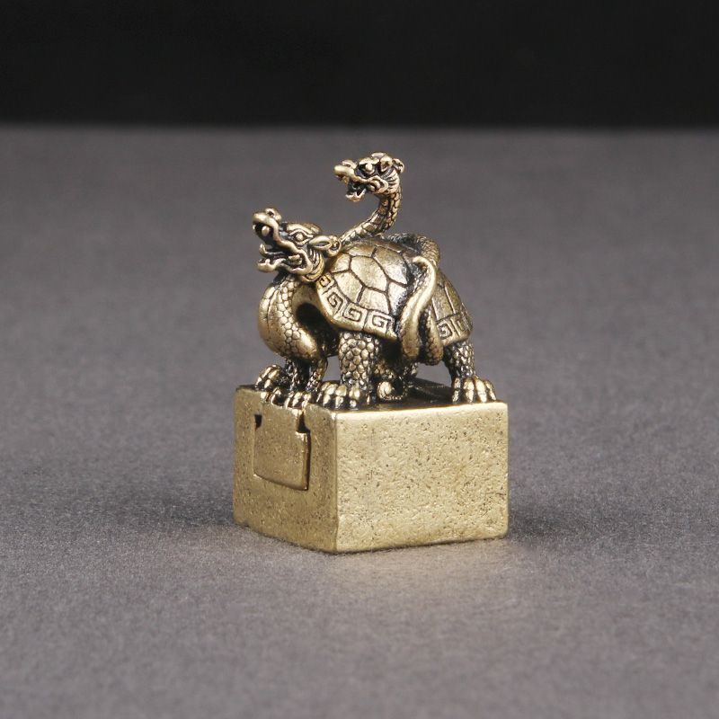 Retro Brass Xuanwu Child and Mother Seal Desktop Ornament Old Copper Handicraft Retro Brass Xuanwu Child and Mother Seal Desktop Ornament Old Copper Handicraft