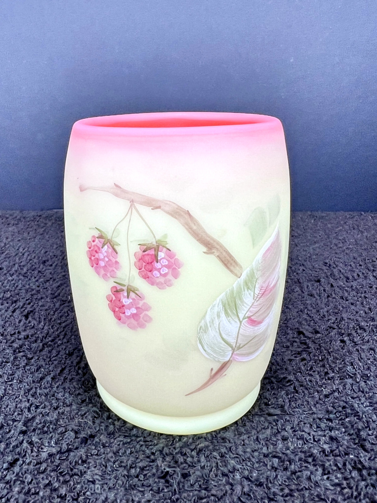 FENTON 85th Anniv Burmese Raspberries and Leaf Tumbler Artist Barbour - 4\