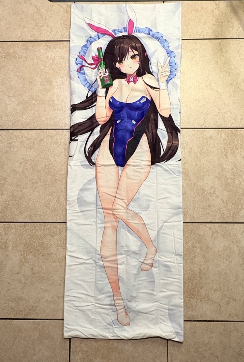 Overwatch D.Va Bunny Suit Dakimakura Anime Hugging Body Pillowcase Cover 150cm Overwatch D.Va Bunny Suit Dakimakura Anime Hugging Body Pillowcase Cover 150cm