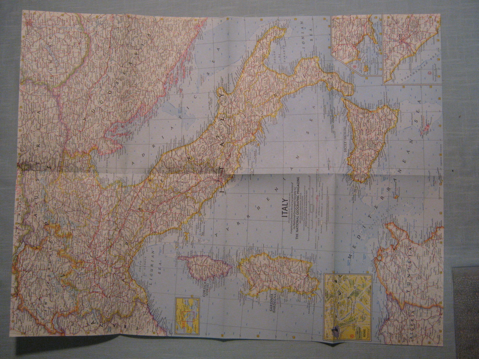 VINTAGE ITALY WALL  MAP National Geographic November 1961