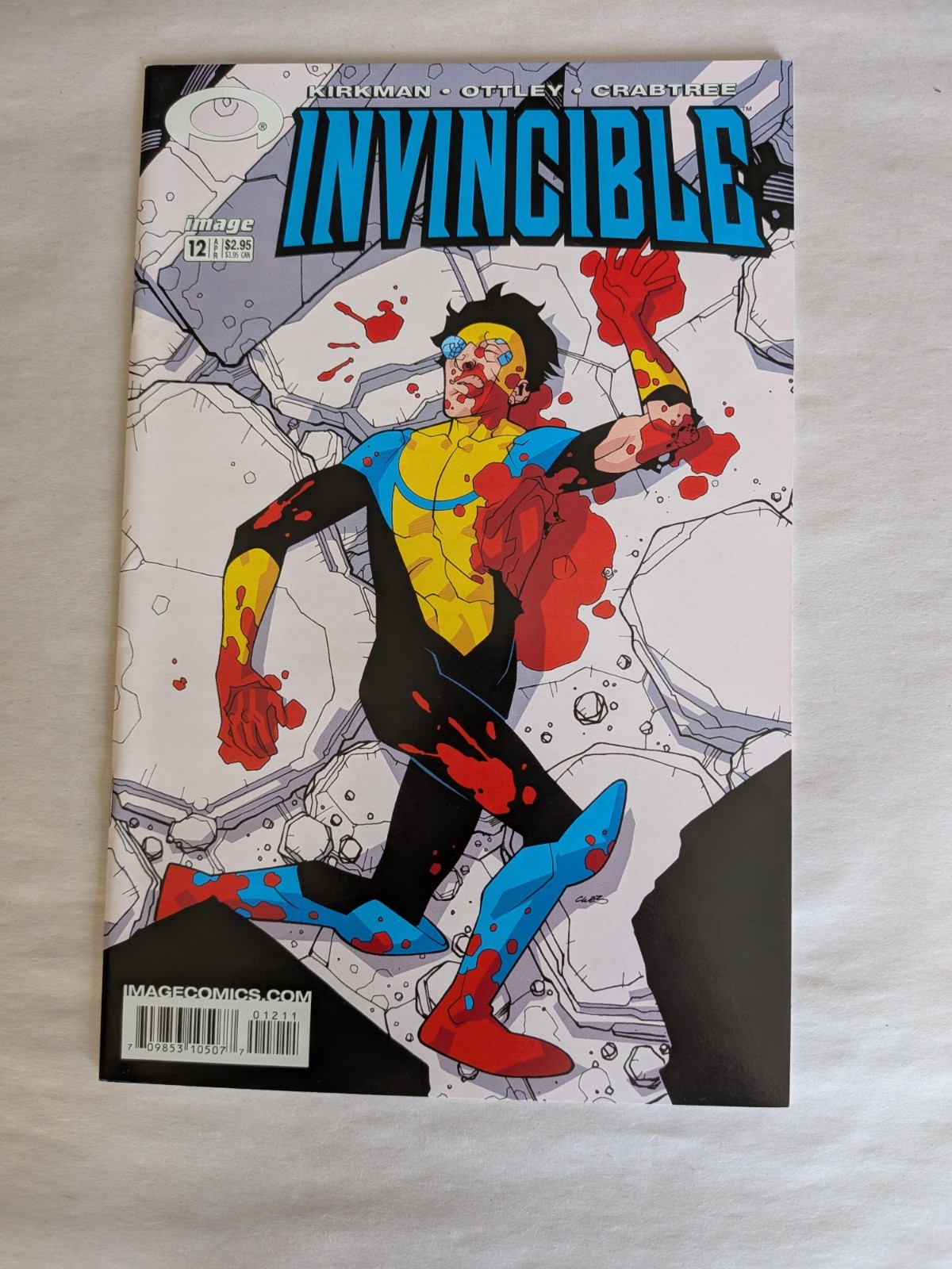 Invincible #12 (Image Comics 2004) 1st Print. Kirkman Ottley Crabtree. Key Issue Invincible #12 (Image Comics 2004) 1st Print. Kirkman Ottley Crabtree. Key Issue