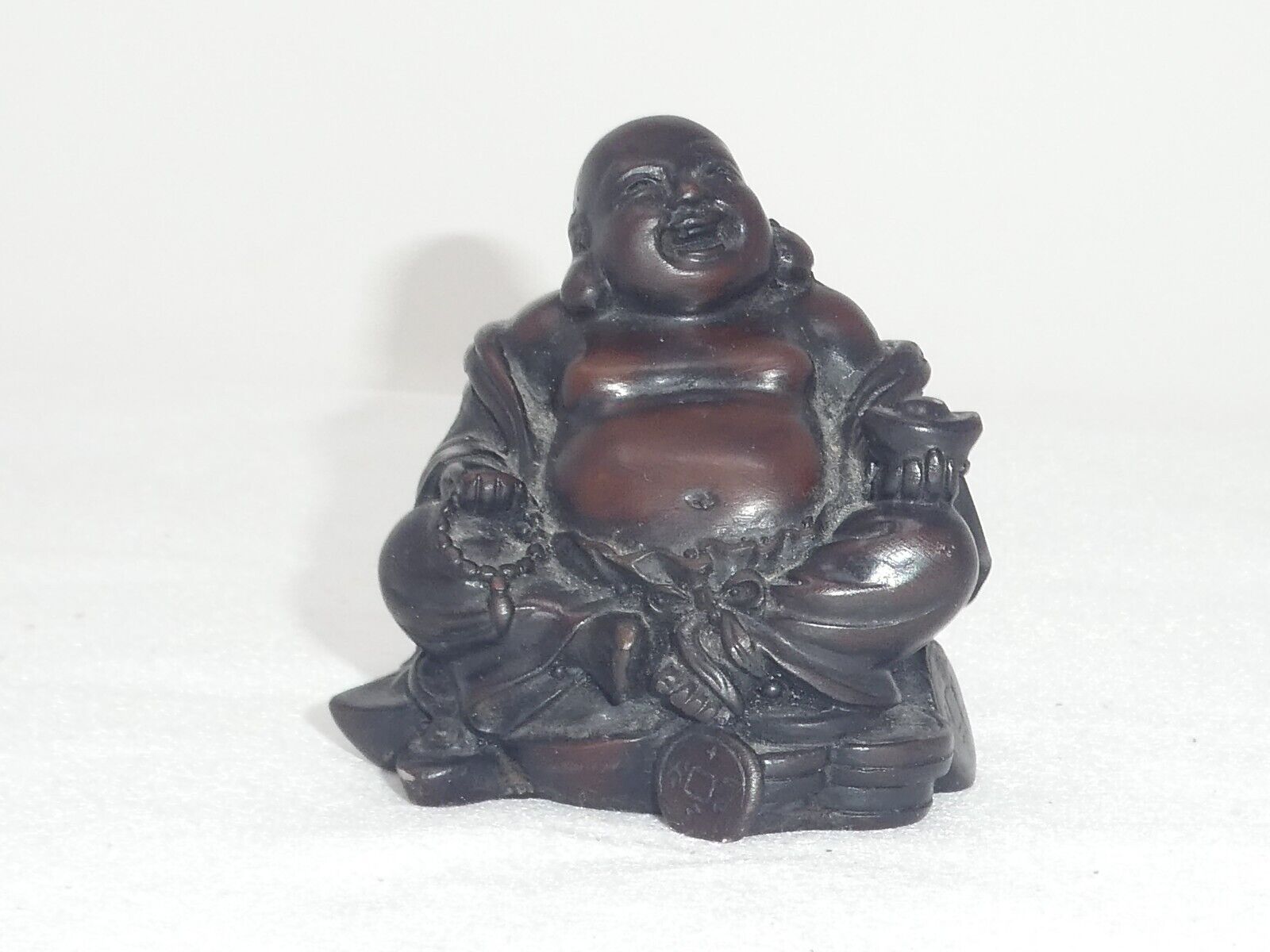 VINTAGE ORIENTAL LAUGHING FAT BUDDHA RED RESIN FIGURINE 2.5\