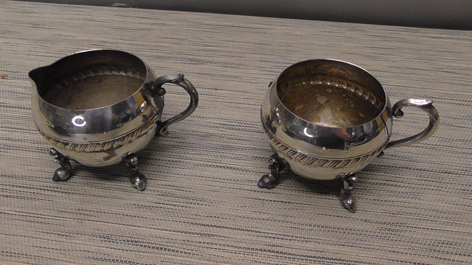 Vintage Crosby Silver Plated Silverplate Metal Creamer & Sugar Bowl Set flawed Vintage Crosby Silver Plated Silverplate Metal Creamer & Sugar Bowl Set flawed