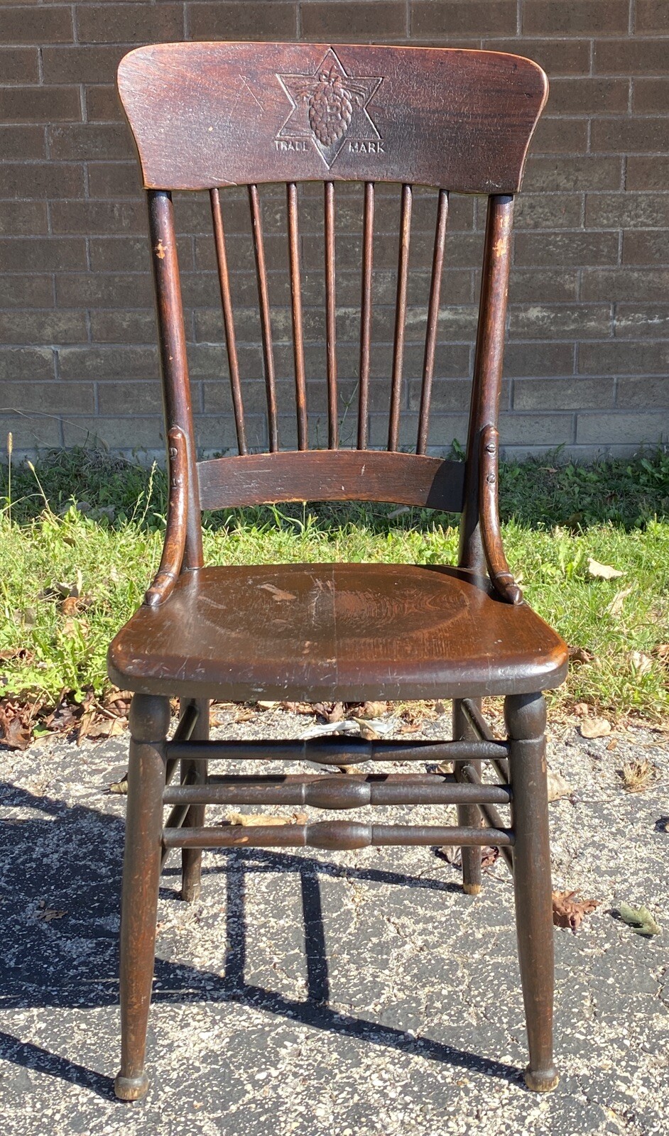 BLATZ BREWING CO. Pre-Prohibition Antique Oak High Back Bar Saloon Chair VB LOGO