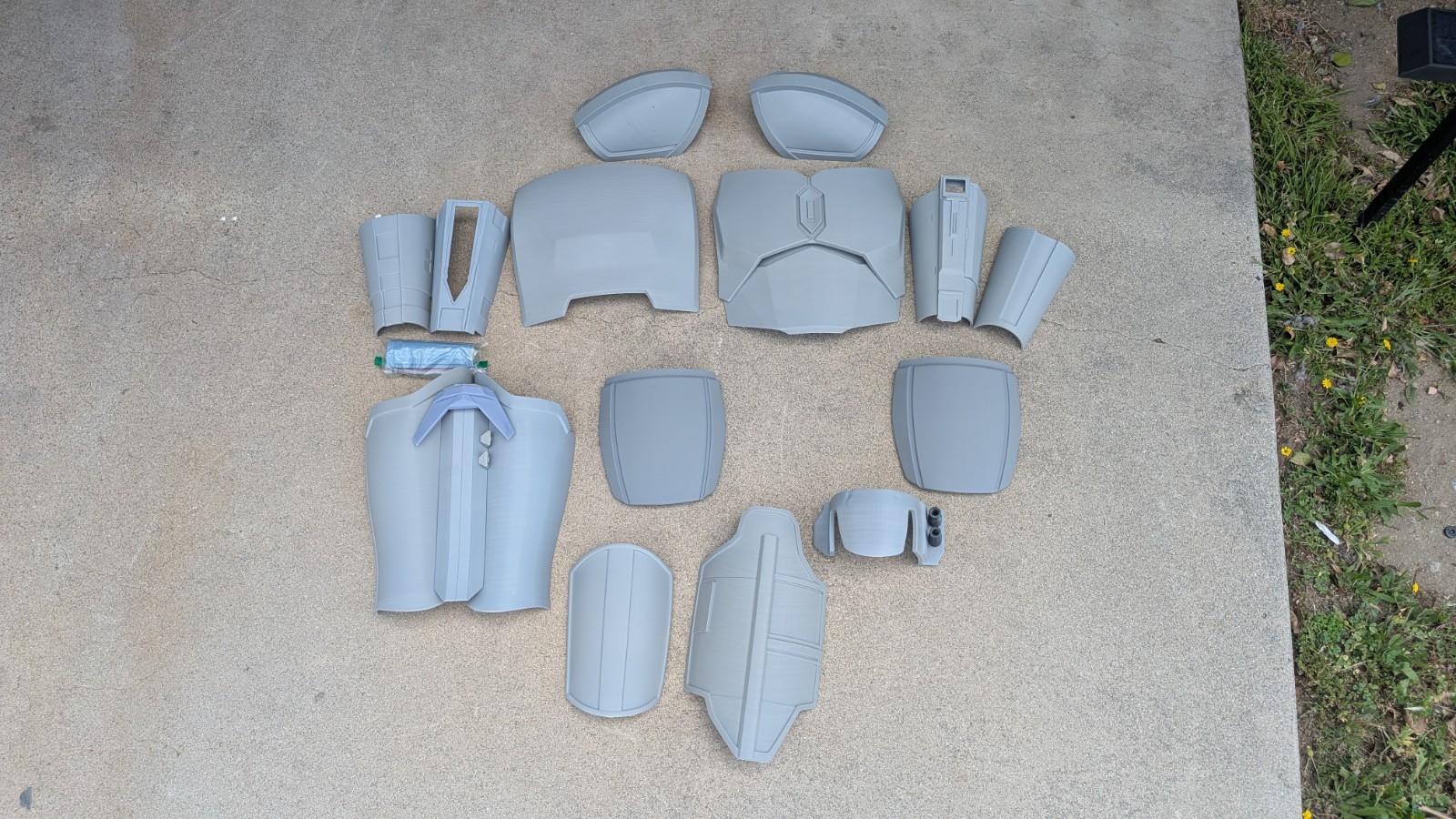 Mandalorian Beskar Armor Kit 1:1 Wearable Cosplay
