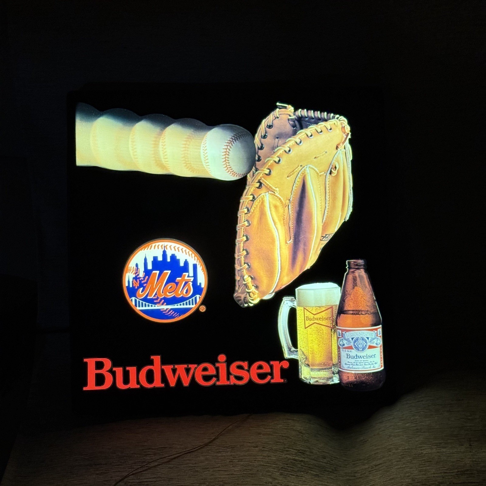 VTG Budweiser NY Mets Baseball Lighted Bar Sign Display Man Cave Decor 18x18 VTG Budweiser NY Mets Baseball Lighted Bar Sign Display Man Cave Decor 18x18