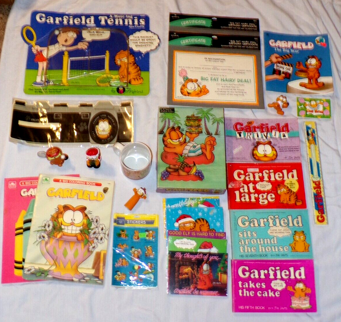 Huge VTG Lot Jim Davis Garfield Cat Ornaments Post Cards Books Ruler Coffee Cup Huge VTG Lot Jim Davis Garfield Cat Ornaments Post Cards Books Ruler Coffee Cup